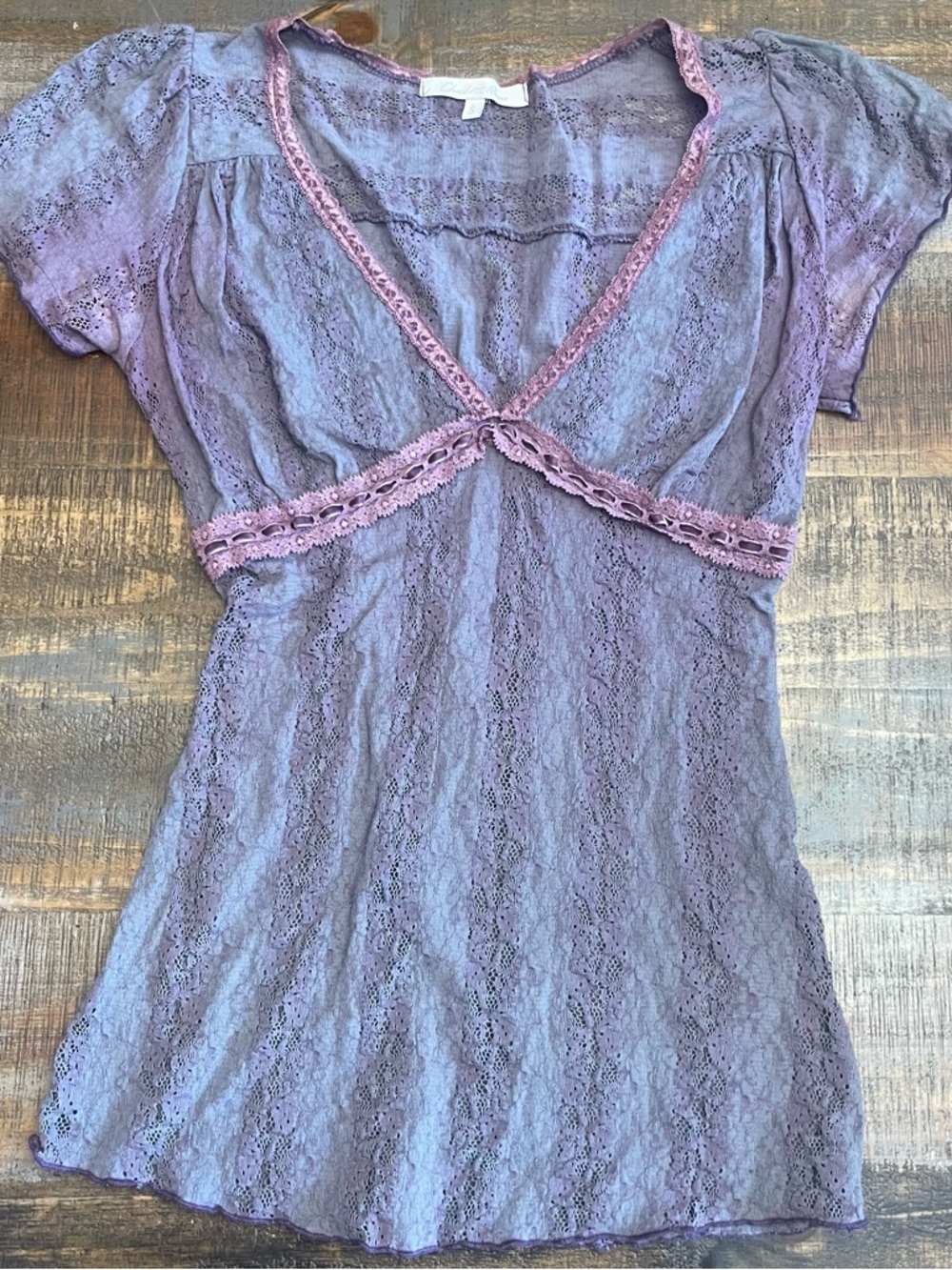 Vintage Y2K Charlotte Russe milkmaid Lavender Lace Short Sleeve V-Neck Top